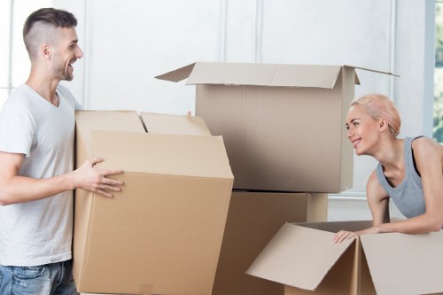 Packing and transport support for Bermondsey house removals
